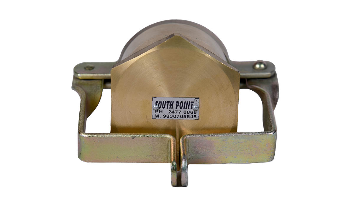 DIP CAP BRASS WITH LOCKING ARRANGEMENT – 50MM